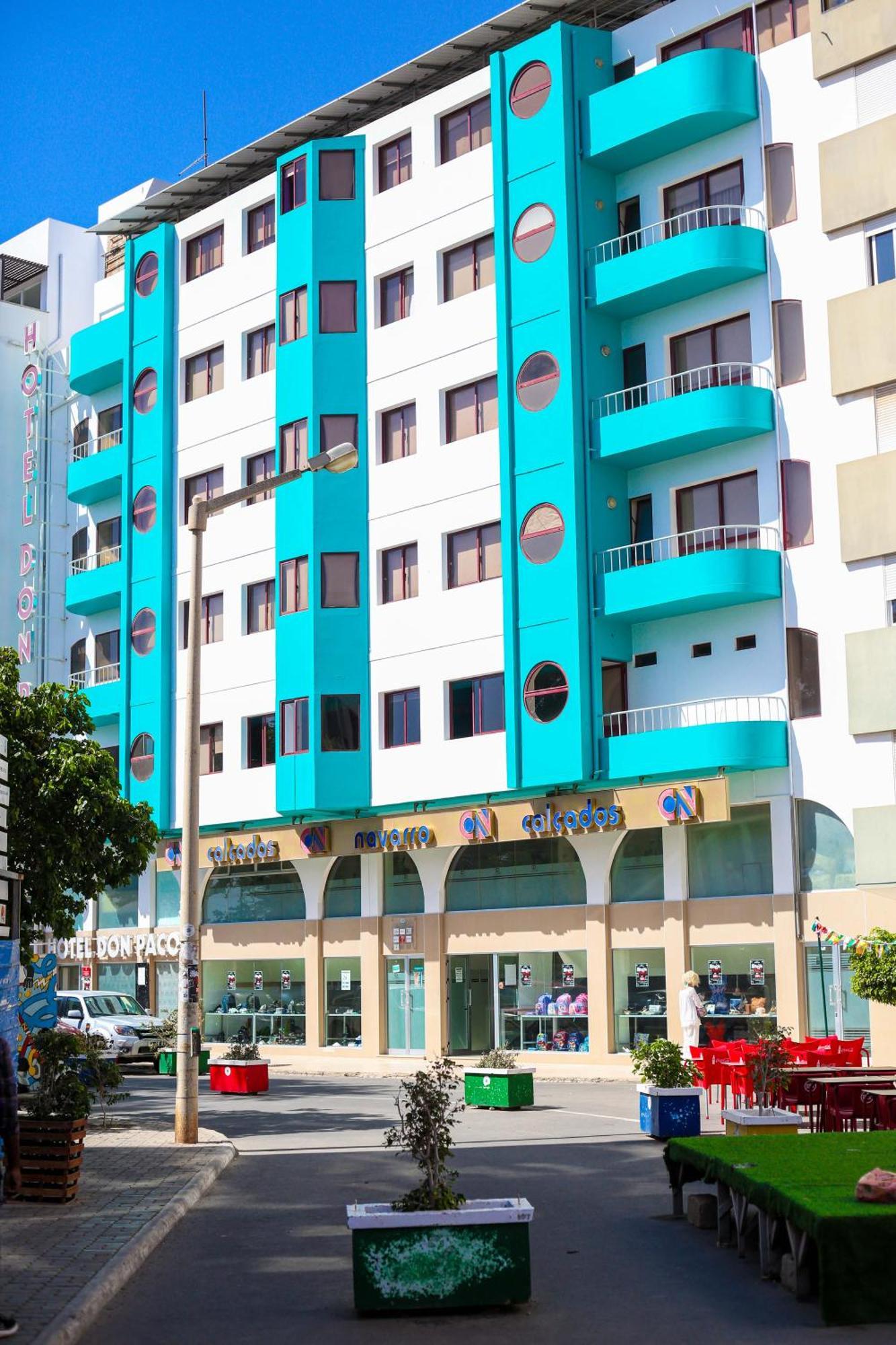 Hotel Livvo Don Paco Mindelo Exteriör bild